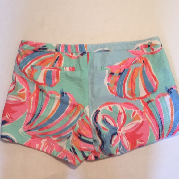 Lilly Pulitzer Floral Vibrant Summer Shorts- Size4 - Picture 6 of 6